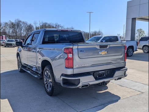 Used 2022 Chevrolet Silverado 1500 High Country w/ Technology Package image 7