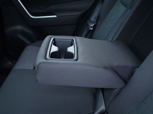 Used 2025 Toyota RAV4 XLE image 18