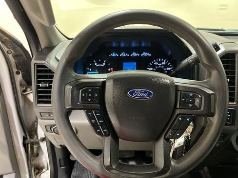 Used 2022 Ford F550 4x4 Crew Cab Super Duty w/ Power Equipment Group image 10