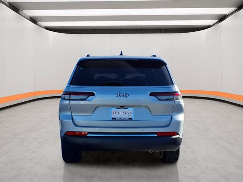 New 2025 Jeep Grand Cherokee L Laredo image 5