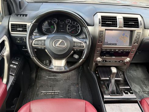 Used 2020 Lexus GX 460 Premium w/ Premium Package AWD/4WD image 16