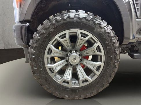 New 2026 Ford F250 Lariat w/ Black Appearance Package image 20