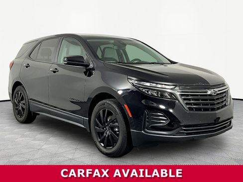 Used 2023 Chevrolet Equinox LS w/ LS Convenience Package FWD image 3