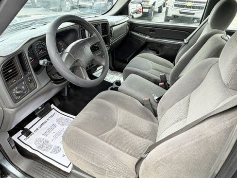 Used 2006 Chevrolet Silverado 1500 LS w/ Chrome Exterior Package RWD image 11