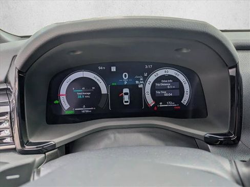 Used 2025 Toyota Camry XSE FWD image 10