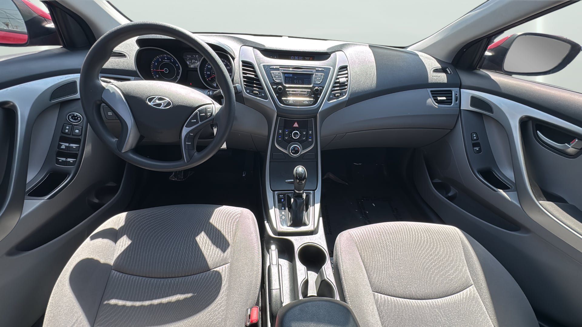 Used 2016 Hyundai Elantra SE FWD image 31