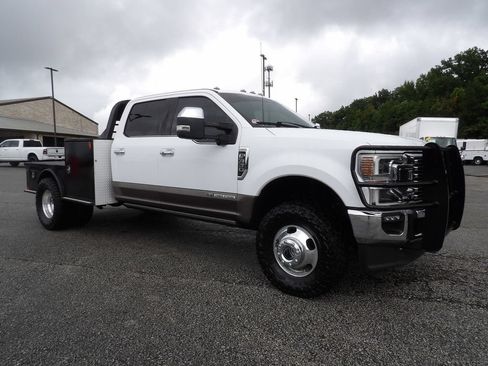 Used 2022 Ford F350 King Ranch w/ King Ranch Ultimate Package AWD/4WD image 10