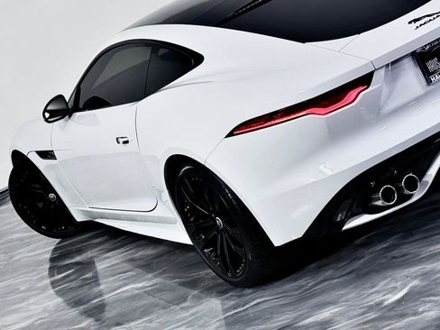Used 2024 Jaguar F-TYPE R-Dynamic RWD image 13