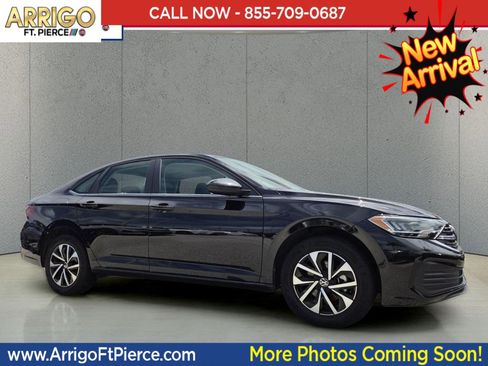 Used 2024 Volkswagen Jetta S image 1