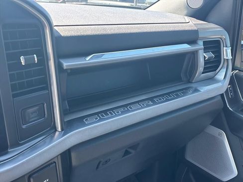 Used 2025 Ford F250 Platinum AWD/4WD image 40