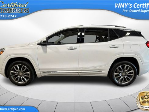 Used 2022 GMC Terrain Denali AWD/4WD image 9