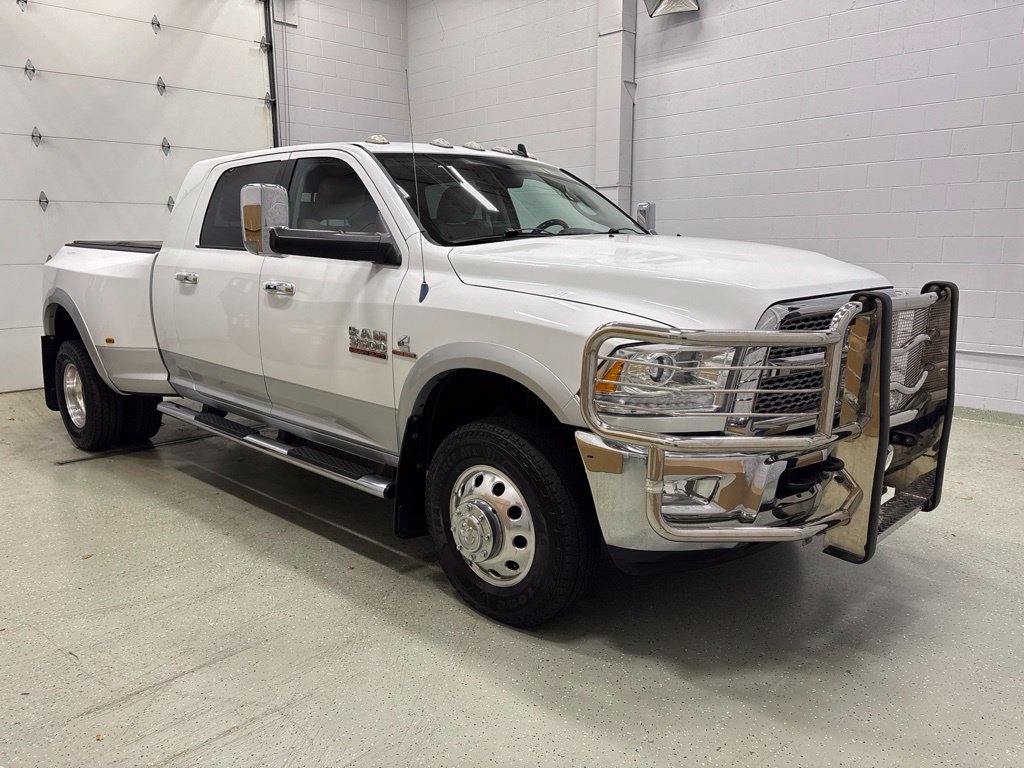 Used 2014 RAM 3500 Laramie AWD/4WD image 2