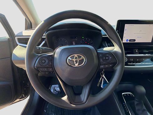 Used 2024 Toyota Corolla LE image 31