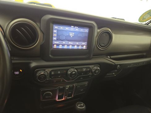Certified 2021 Jeep Wrangler Unlimited Sport AWD/4WD image 22