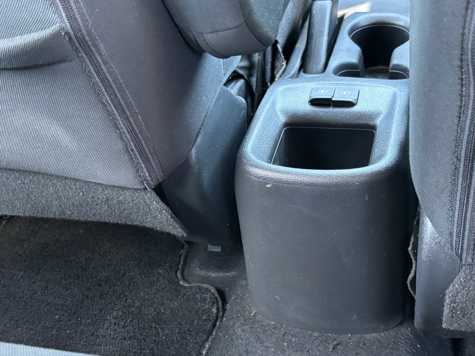 Used 2019 Nissan Kicks SV FWD image 30