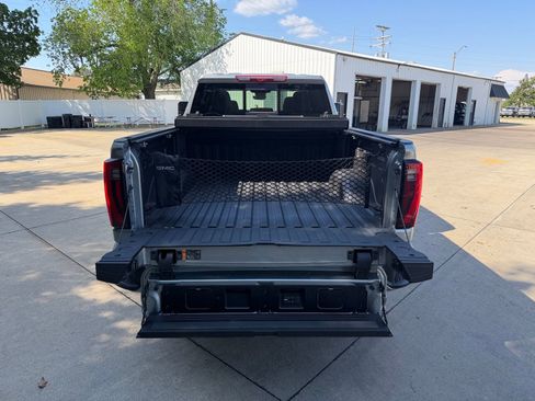 New 2026 GMC Sierra 2500 Denali Ultimate AWD/4WD image 37