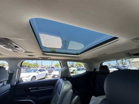 Used 2024 Kia Telluride SX FWD image 35