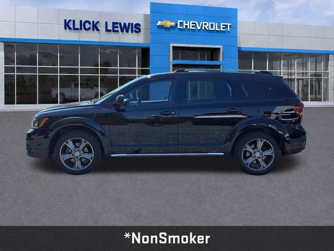 Used 2018 Dodge Journey Crossroad w/ Driver Convenience Group FWD image 4