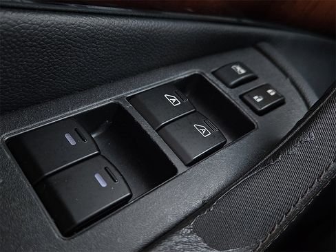 Used 2010 INFINITI FX35 2WD w/ Navigation Pkg image 17