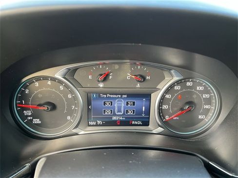 Used 2023 Chevrolet Equinox RS w/ LPO, Floor Liner Package image 10