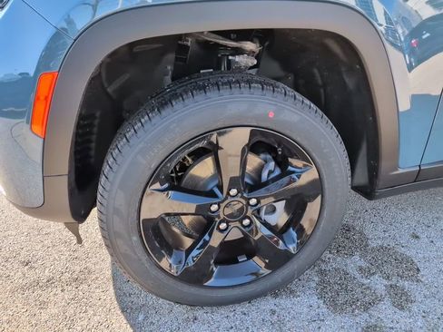 New 2026 Jeep Grand Cherokee Limited AWD/4WD image 15