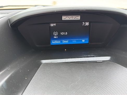 Used 2017 Ford Escape SE w/ SE Sport Appearance Package FWD image 7