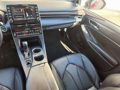 Used 2022 Toyota Avalon XLE FWD image 14