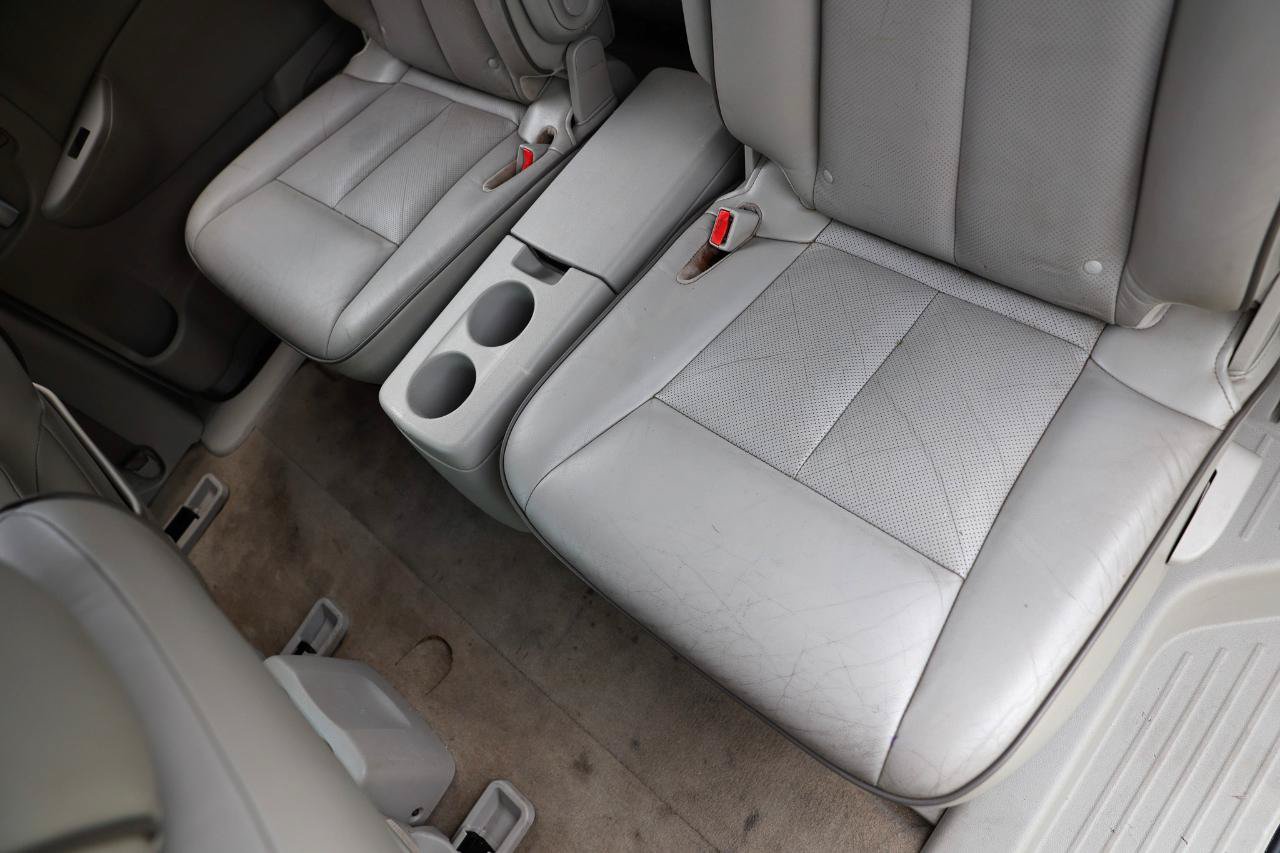 Used 2014 Nissan Quest SL FWD image 10