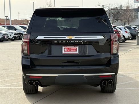 Used 2021 Chevrolet Suburban High Country image 5