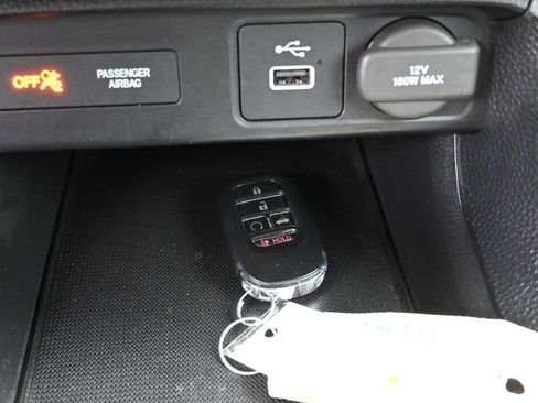 Used 2023 Honda Civic Sport image 17