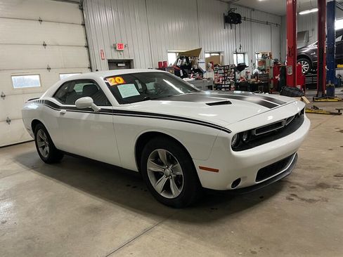 Used 2020 Dodge Challenger SXT image 6