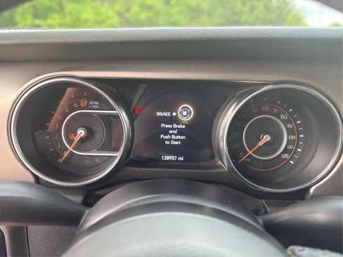 Used 2020 Jeep Gladiator Sport w/ Quick Order Package 24S AWD/4WD image 19