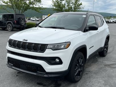 Used 2023 Jeep Compass Latitude w/ Sun and Sound Group