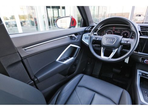 Used 2022 Audi Q3 2.0T Premium Plus image 9