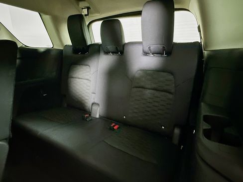 Used 2022 Nissan Pathfinder SV w/ SV Black Package FWD image 28
