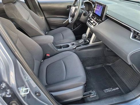 Used 2024 Toyota Corolla Cross LE w/ Moonroof Package AWD/4WD image 20