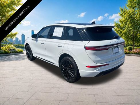 Certified 2023 Lincoln Corsair AWD w/ Equipment Group 101A image 4