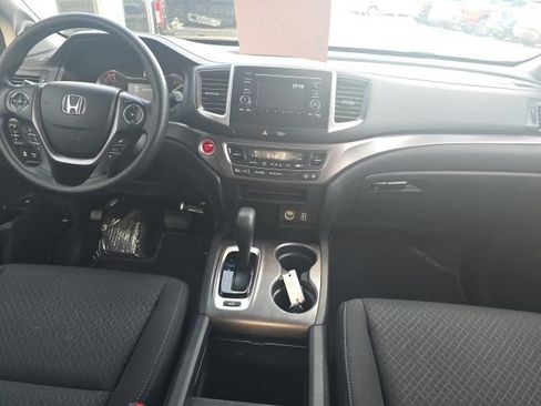 Used 2019 Honda Ridgeline Sport image 7