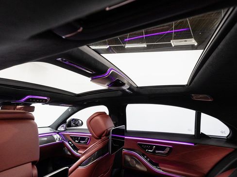 Used 2024 Mercedes-Benz S 63 AMG S image 27