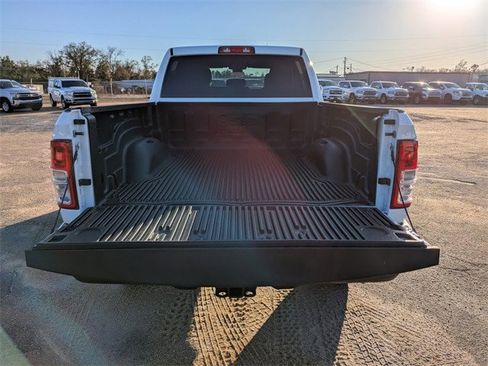 Used 2022 RAM 2500 Big Horn w/ Cold Weather Group image 13