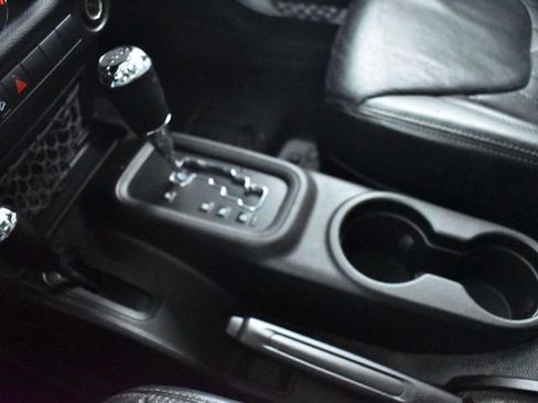 Used 2013 Jeep Wrangler Unlimited Sport AWD/4WD image 17