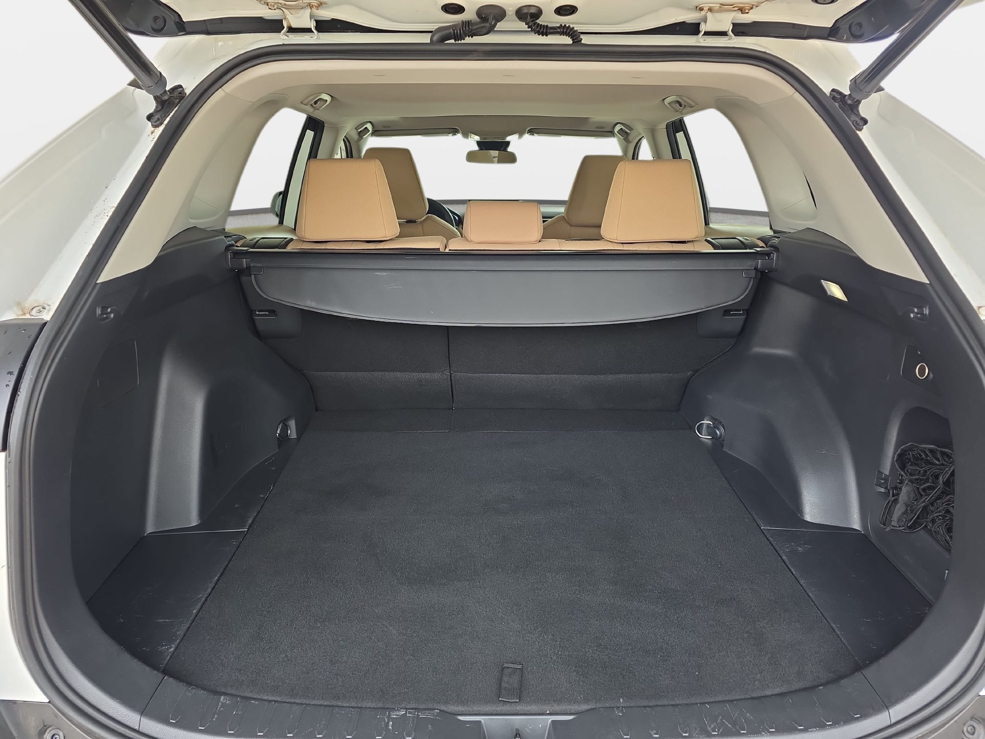 Used 2023 Toyota RAV4 XLE w/ Convenience Package FWD image 12