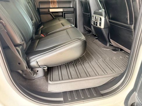 Used 2020 Ford F150 Lariat w/ Equipment Group 502A Luxury AWD/4WD image 35