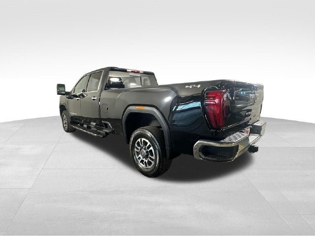 Used 2025 GMC Sierra 3500 SLT w/ SLT Premium Package AWD/4WD image 3