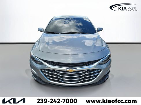 Used 2024 Chevrolet Malibu LS FWD image 2