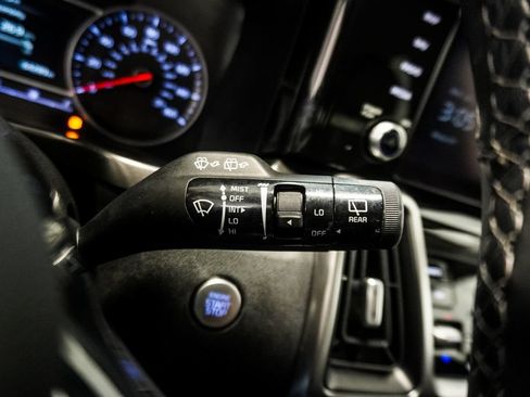 Used 2023 Kia Sorento S FWD image 16
