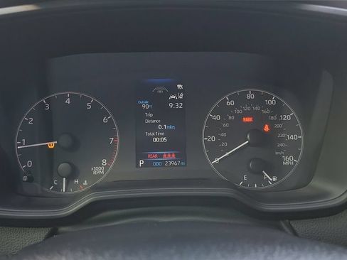 Certified 2025 Toyota Corolla LE FWD image 21