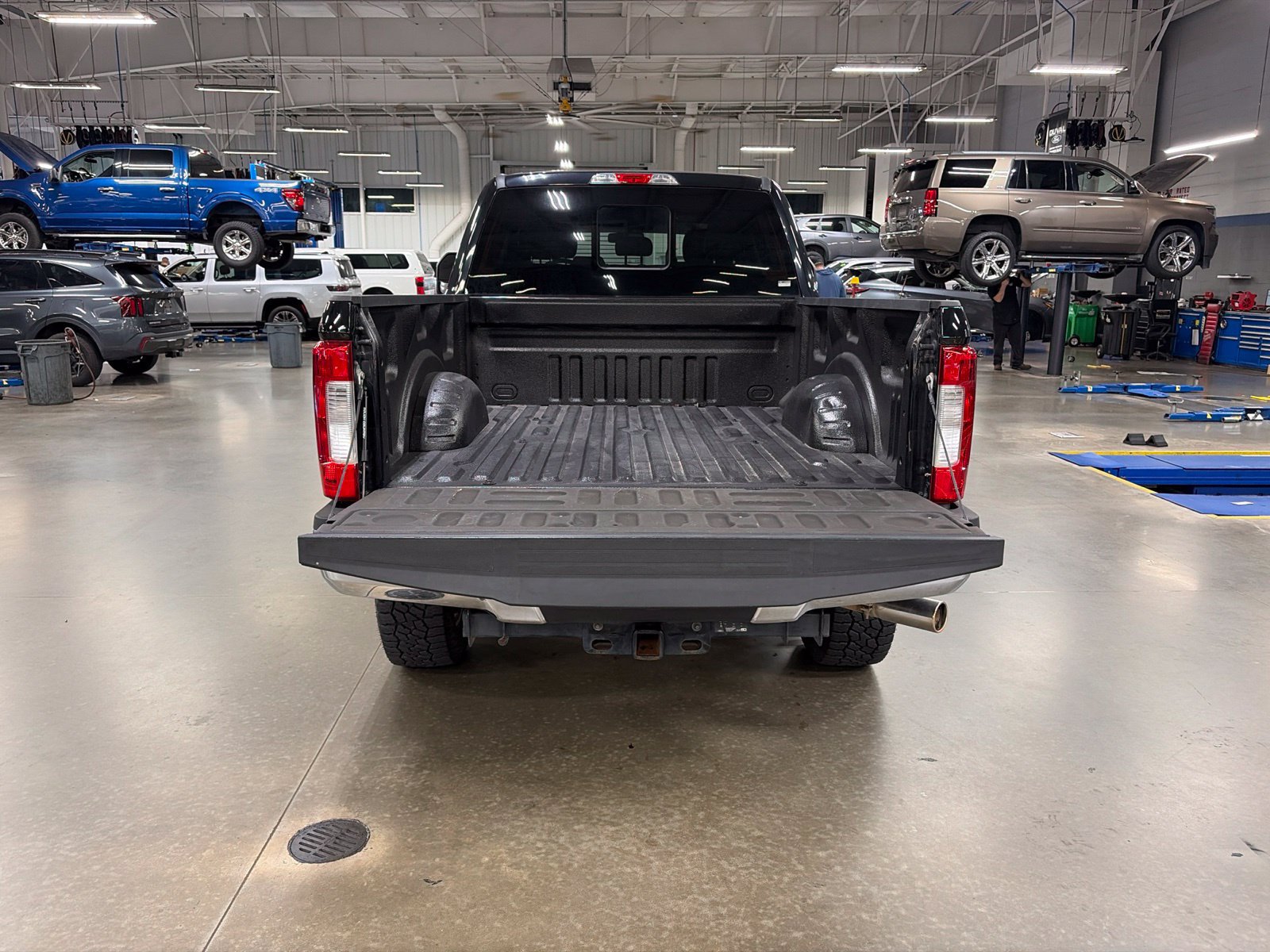 Used 2019 Ford F250 Lariat w/ Chrome Package AWD/4WD image 12