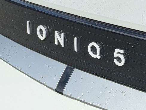 Used 2024 Hyundai Ioniq 5 SEL RWD image 35