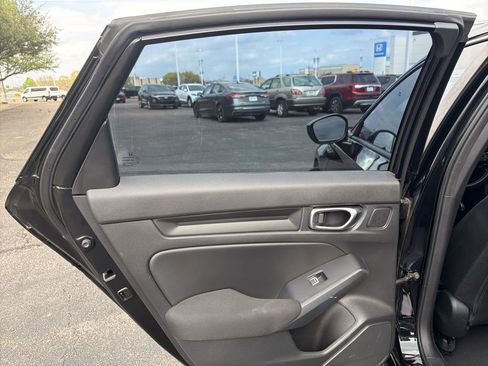 Used 2023 Honda Civic Sport image 24